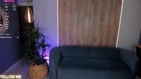 Snapshot of melissamoore_ chatting on 03-25-26, 03:23 Call me Meli online show from 03-25-26, 03:23