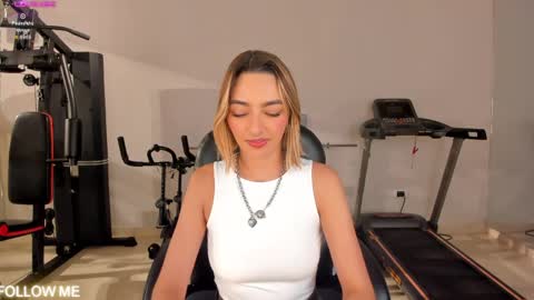 Snapshot of melissamoore_ chatting on 04-09-26, 08:53 Call me Meli online show from 04-09-26, 08:53