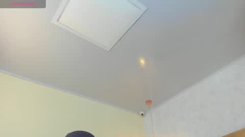    online show from 05-19-26, 07:31