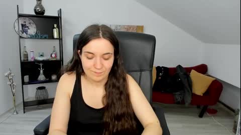 Snapshot of melissawiliam chatting on 05-11-26, 04:04 melissawiliam online show from 05-11-26, 04:04