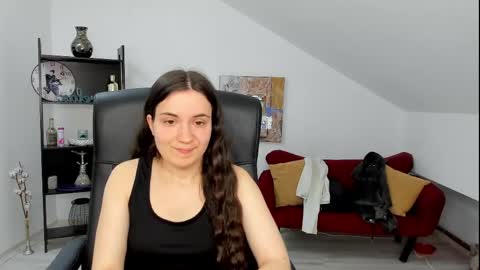 Snapshot of melissawiliam chatting on 05-18-26, 10:54 melissawiliam online show from 05-18-26, 10:54