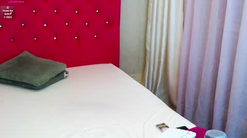 Snapshot of mellaniebliss chatting on 07-27-26, 04:41 Mellanie online show from 07-27-26, 04:41