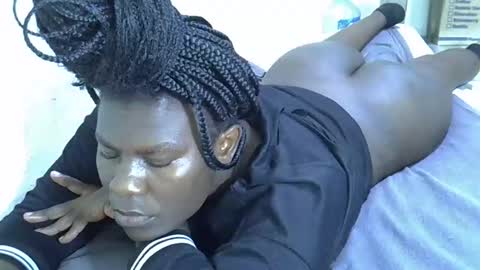 mellanine_ebony online show from 02-19-26, 01:01