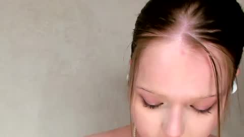 MelMooon online show from 06-26-26, 11:31