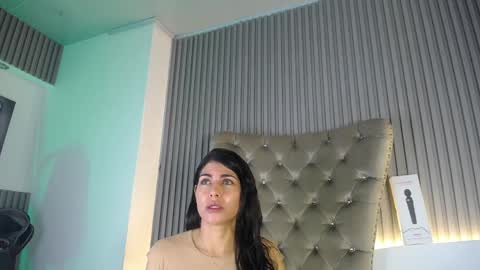 Melodi online show from 05-07-26, 01:16