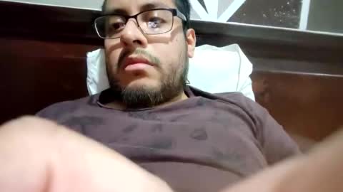 Snapshot of meltingdab chatting on 11-12-25, 01:50 meltingdab online show from 11-12-25, 01:50