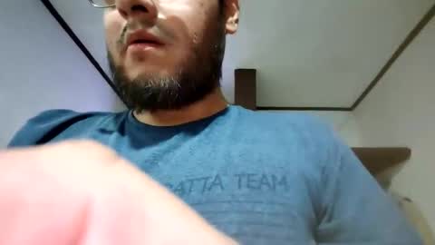 Snapshot of meltingdab chatting on 11-25-25, 02:33 meltingdab online show from 11-25-25, 02:33