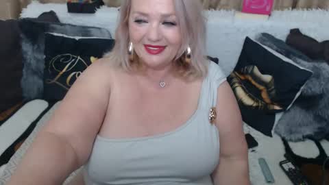 melyssamilfxxx online show from 05-23-26, 02:50