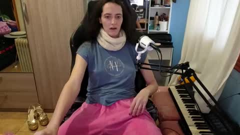 Megumi  Aina online show from 12-21-25, 04:03