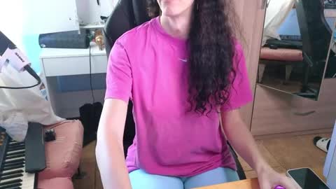 Snapshot of memisecrets chatting on 06-06-26, 05:17 Megumi Aina online show from 06-06-26, 05:17