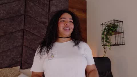 Snapshot of memphiswilliams chatting on 01-12-26, 02:28 Memphis Williams online show from 01-12-26, 02:28