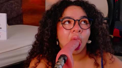 Snapshot of memphiswilliams chatting on 03-11-26, 04:18 Memphis Williams online show from 03-11-26, 04:18