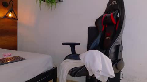 Snapshot of memphiswilliams chatting on 03-13-26, 03:57 Memphis Williams online show from 03-13-26, 03:57