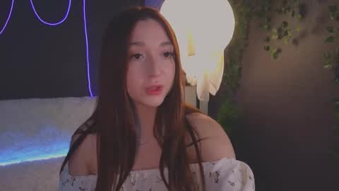 Mencialo online show from 10-17-25, 02:04