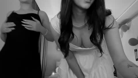 Snapshot of mencialo chatting on 05-15-26, 11:34 Mencialo online show from 05-15-26, 11:34