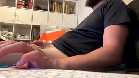 Snapshot of meorn8719 chatting on 07-26-26, 06:48 meorn8719 online show from 07-26-26, 06:48