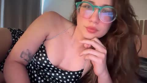 Snapshot of meowkillah chatting on 04-10-26, 08:13 MEOW KILLAH online show from 04-10-26, 08:13