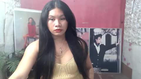 Mera online show from 03-19-26, 05:55