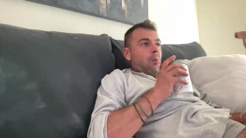 Mercedes190d online show from 03-22-26, 12:08