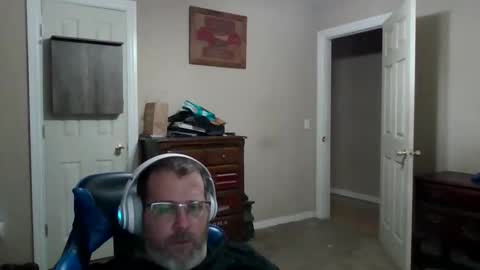 Snapshot of mercer1977 chatting on 05-27-26, 06:16 mercer1977 online show from 05-27-26, 06:16