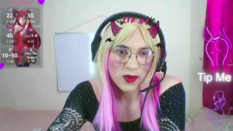 Snapshot of mercie_11 chatting on 06-06-26, 09:30 MERCIE online show from 06-06-26, 09:30