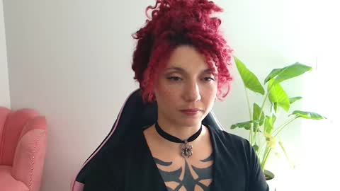 Snapshot of merida__freckles chatting on 04-11-26, 04:11 Miss Freckles online show from 04-11-26, 04:11