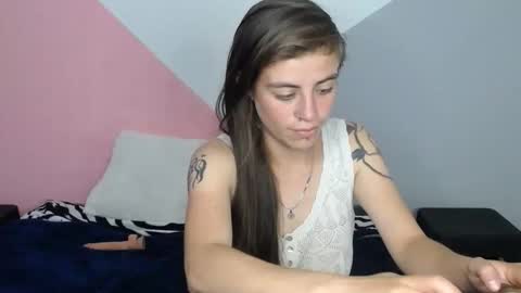 Snapshot of merily_duff chatting on 02-25-26, 02:59 MERILY online show from 02-25-26, 02:59