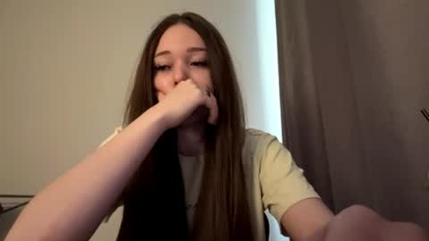 Kiki online show from 05-12-26, 08:55