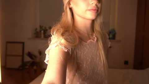 Snapshot of mermaids_ chatting on 04-03-26, 07:45 Lara OFFLINE online show from 04-03-26, 07:45