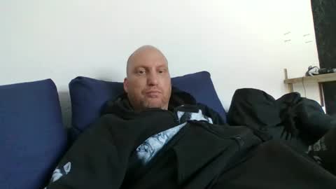 metaller123456 online show from 03-21-26, 01:37