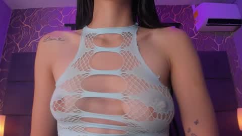 Snapshot of mey_doll chatting on 11-15-25, 11:18 Your Mey online show from 11-15-25, 11:18