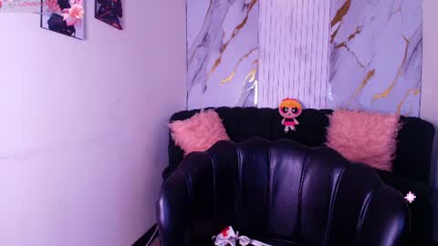 Snapshot of mhia_kate chatting on 06-17-26, 12:18 Mhia Kate online show from 06-17-26, 12:18