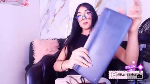 Snapshot of mhia_kate chatting on 06-23-26, 12:25 Mhia Kate online show from 06-23-26, 12:25