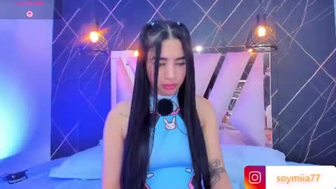 Snapshot of mia77_ chatting on 06-13-26, 02:53 Mia online show from 06-13-26, 02:53