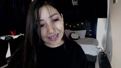 Mia zoe online show from 09-10-25, 04:40