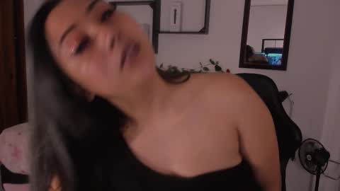 Mia zoe online show from 09-29-25, 06:13