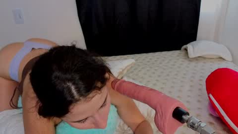 Mia adams  online show from 04-10-26, 08:57