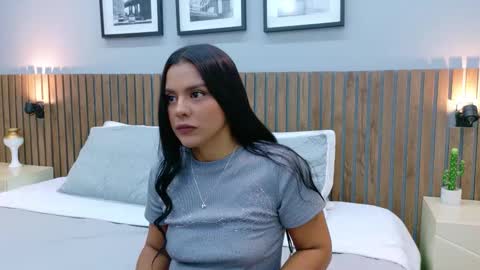 Mia Bellefort online show from 02-04-26, 08:58