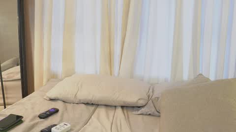 Snapshot of mia_belmont chatting on 05-03-26, 04:46 Belmont and Mia online show from 05-03-26, 04:46