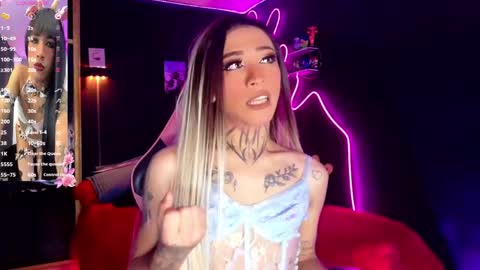 Snapshot of mia_califa_01 chatting on 04-28-26, 10:48 mia califa online show from 04-28-26, 10:48