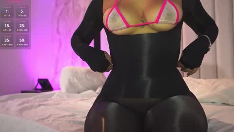 Snapshot of mia_coliin chatting on 03-03-26, 04:35 Anna online show from 03-03-26, 04:35