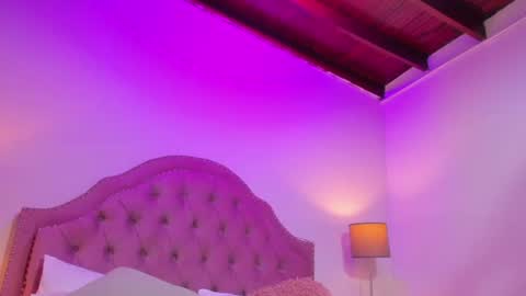 Snapshot of mia_culpa22 chatting on 06-11-26, 02:53 Mia Culpa online show from 06-11-26, 02:53