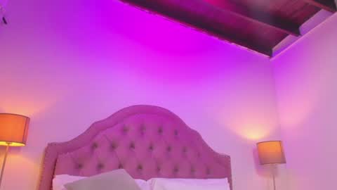 Snapshot of mia_culpa22 chatting on 06-12-26, 04:06 Mia Culpa online show from 06-12-26, 04:06