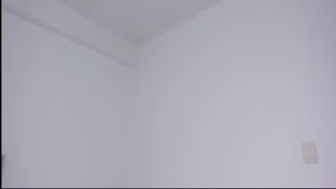 Snapshot of mia_cute25 chatting on 01-17-26, 03:06 online show from 01-17-26, 03:06