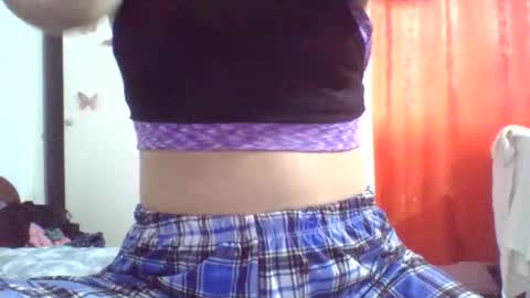 Snapshot of mia_k02 chatting on 11-04-25, 10:20 Mia online show from 11-04-25, 10:20