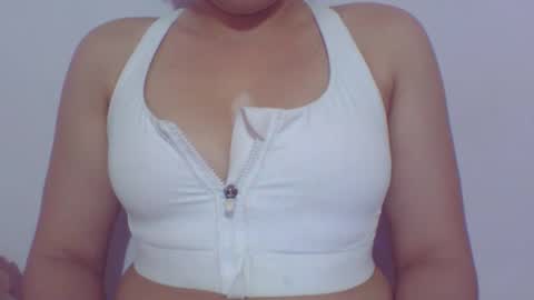 Snapshot of mia_k02 chatting on 04-26-26, 02:20 Mia online show from 04-26-26, 02:20
