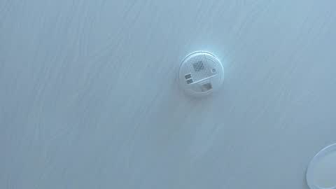 Mia online show from 03-30-26, 02:01