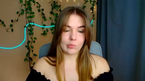 mia_lemm online show from 03-03-26, 07:47