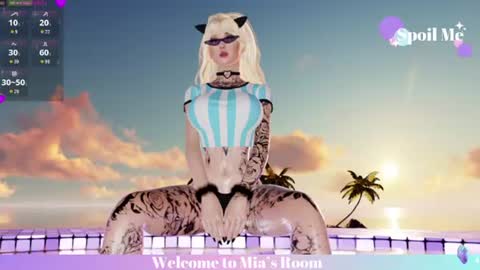 Snapshot of mia_lilah chatting on 06-17-26, 02:14 Mia online show from 06-17-26, 02:14