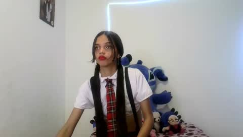 mia lucy 21 online show from 10-23-25, 08:13